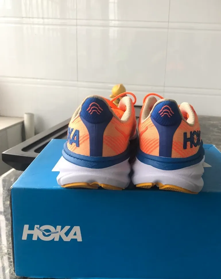 Used Hoka Clifton 9 bike — image 2 of 5