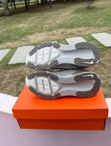 Brugt Nike Vomero 18 bike — billede 5 af 8