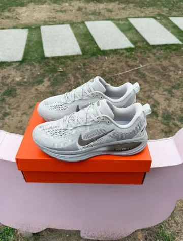 Brugt Nike Vomero 18 bike — billede 1 af 8
