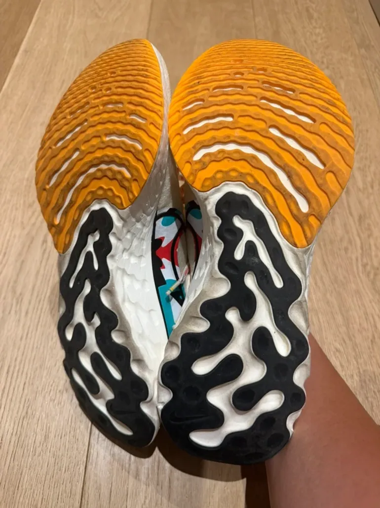 Käytetty Nike React bike — kuva 4 / 5