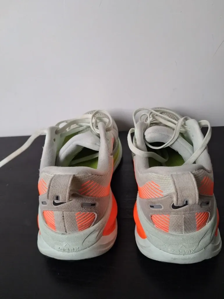 Brugt Nike Vomero 18 bike — billede 3 af 8