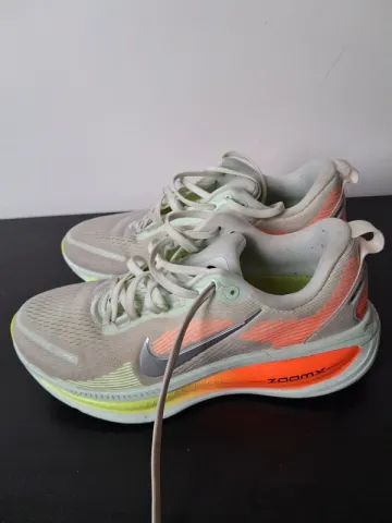 Brugt Nike Vomero 18 bike — billede 2 af 8