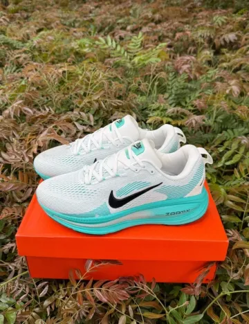 Brugt Nike Vomero 18 bike — billede 1 af 8