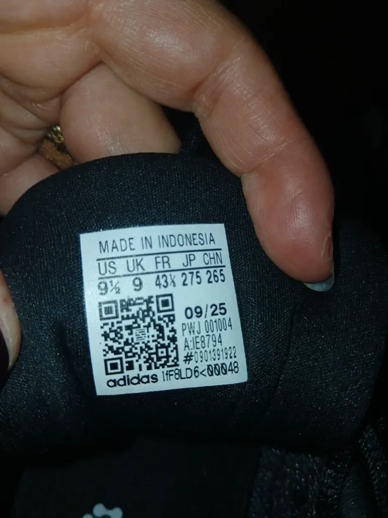 Used Adidas Ortholite Running Shoes bike — image 6 of 7