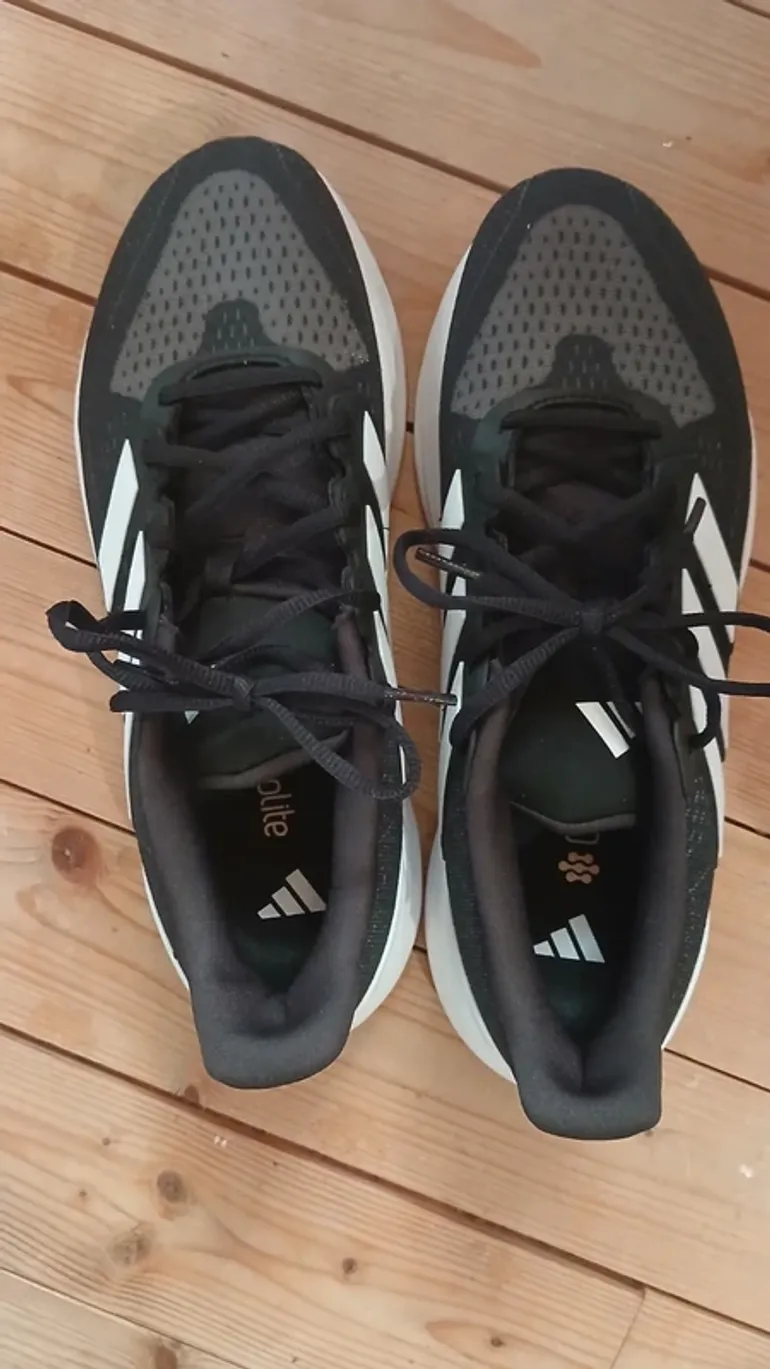 Used Adidas Ortholite Running Shoes bike — image 4 of 7