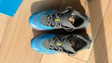 Used Hoka Speedgoat 7 bike — image 2 of 6