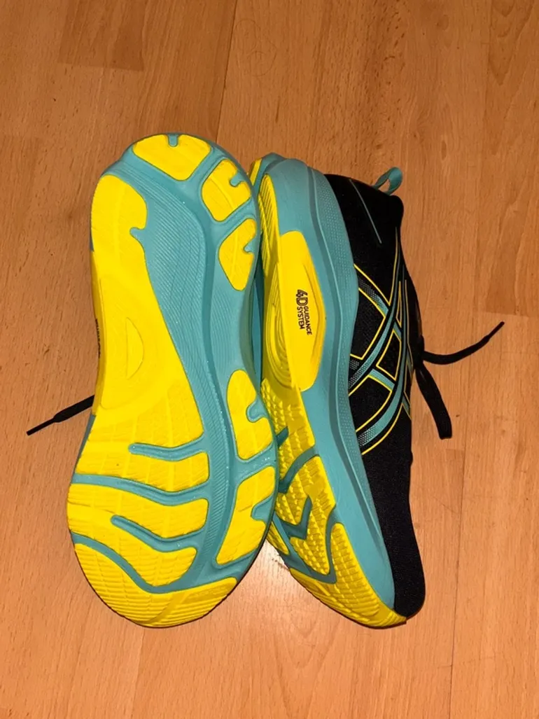 Used Asics GEL-SUPERION 9 bike — image 2 of 4