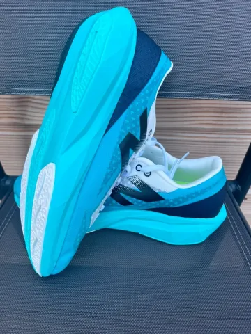 Tweedehands New Balance Rebel v4 bike — afbeelding 7 van 9