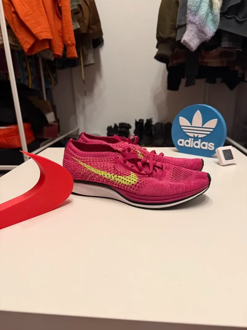 Used Nike Flyknit Racer Fireberry 2016 Running Shoes