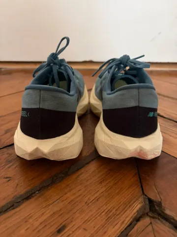 New Balance Rebel V4 bike d'occasion — image 4 sur 5