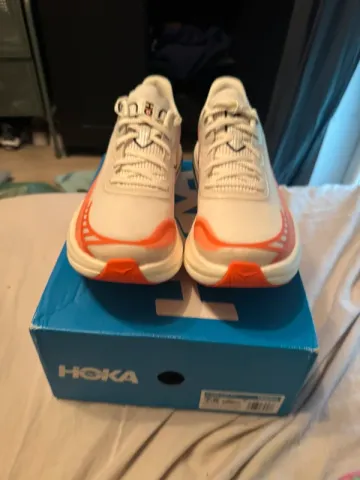 Used Hoka Cielo x1 bike — image 2 of 3