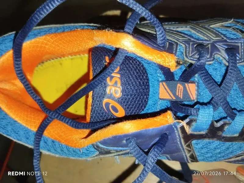 Gebrauchtes Orange Asics Running Shoes Running Shoes