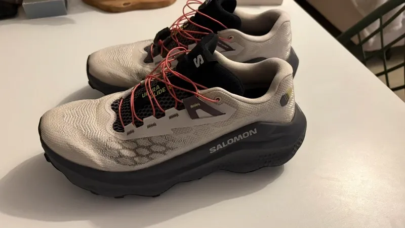 Brugt Salomon Ultra Glide 4 Running Shoes