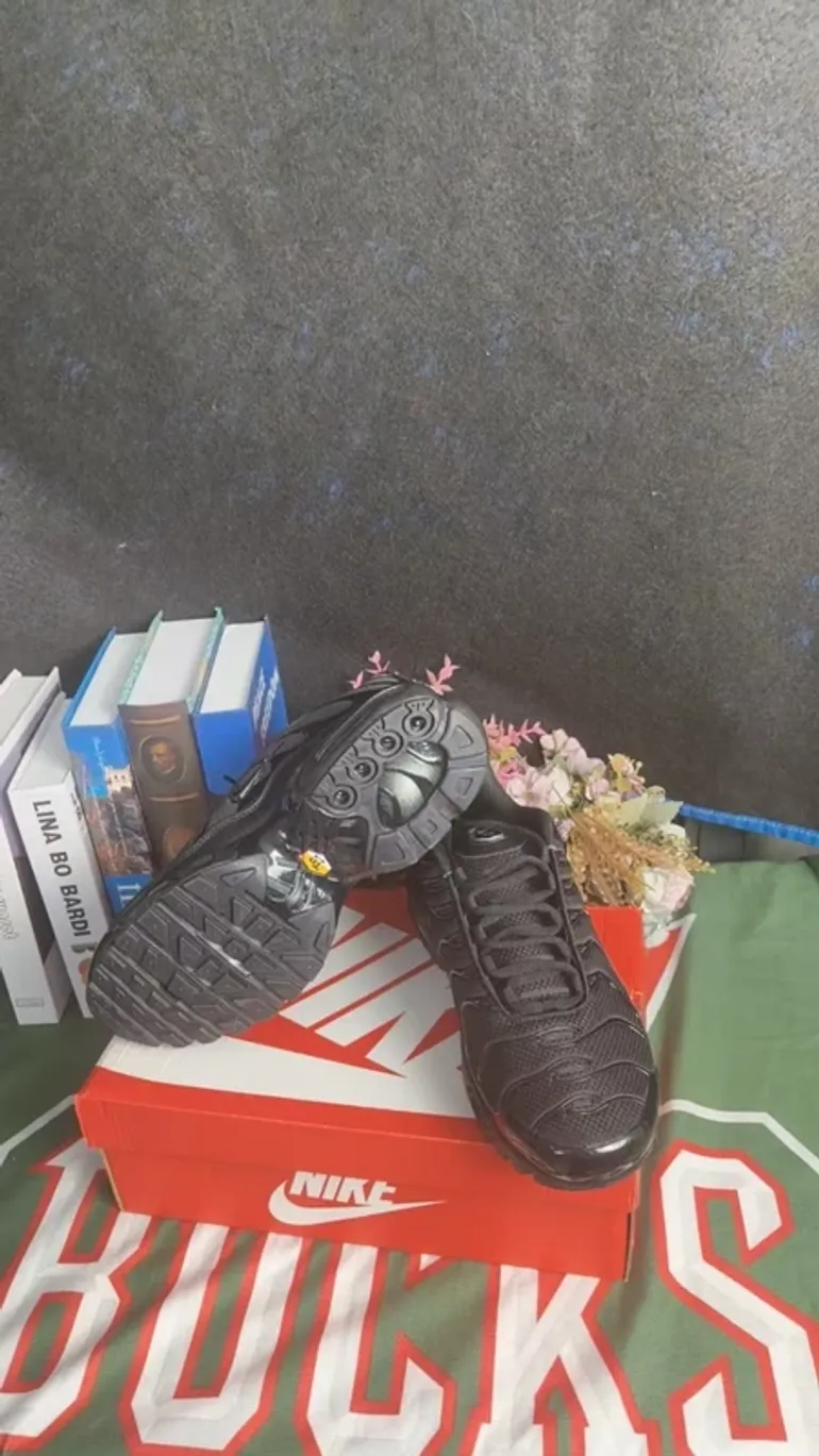 Used Nike Air Max Plus TN bike — image 2 of 8