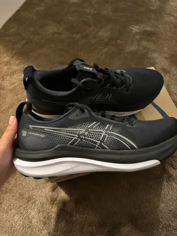 Used Asics Gel Kayano 33 bike — image 1 of 4