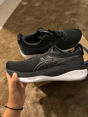 Used Asics Gel Kayano 33 bike — image 2 of 4