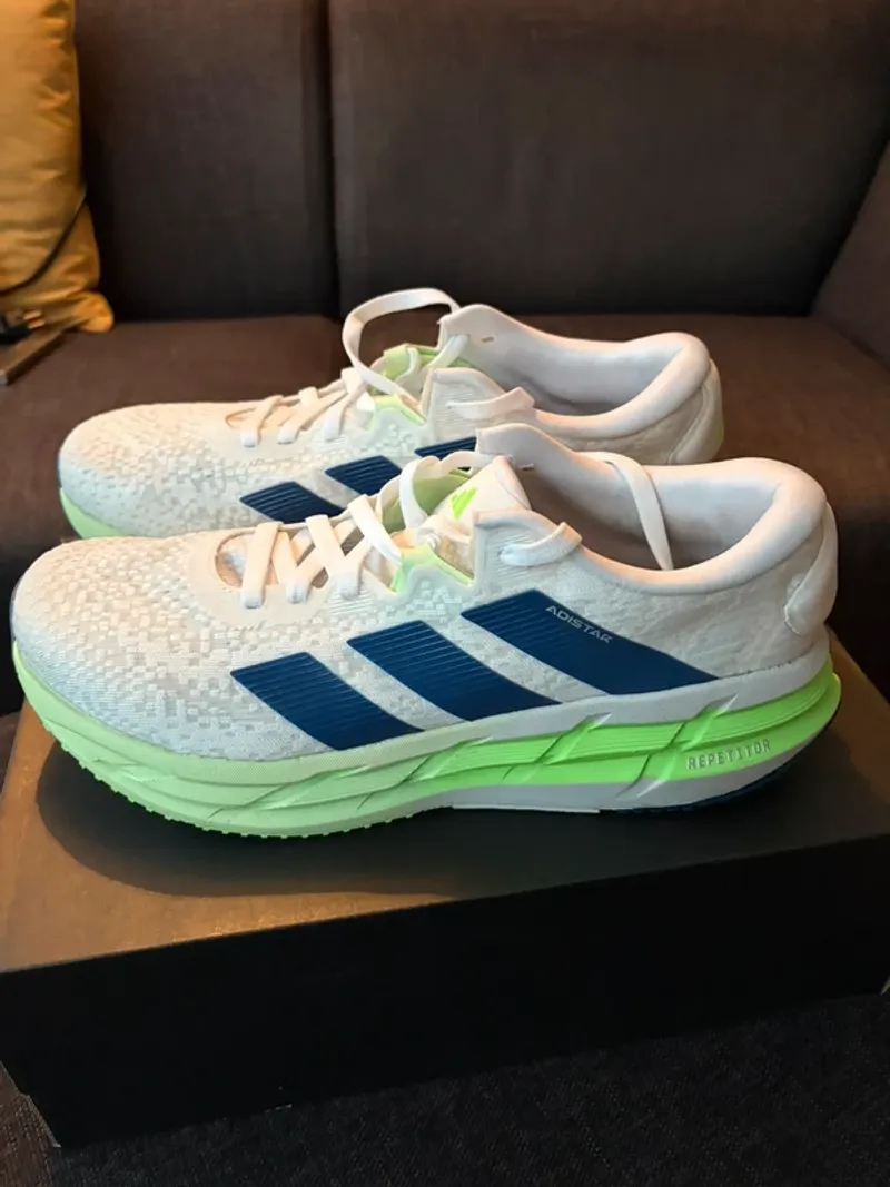 Adidas Adistar 4M Running Shoes d'occasion