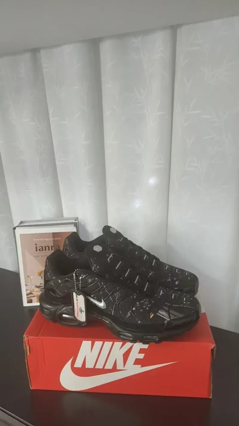 Used Nike Air Max Plus TN Running Shoes