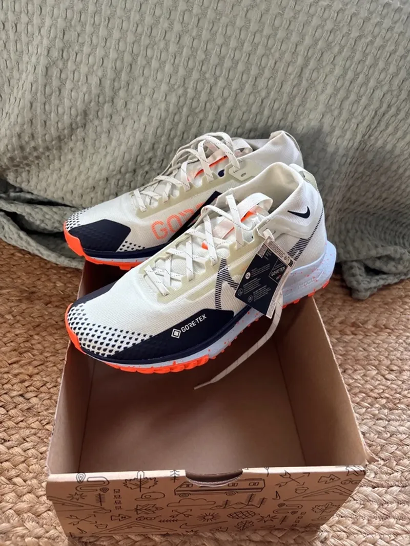 Used Pegasus Nike React Trail 4 GTX V2 Running Shoes