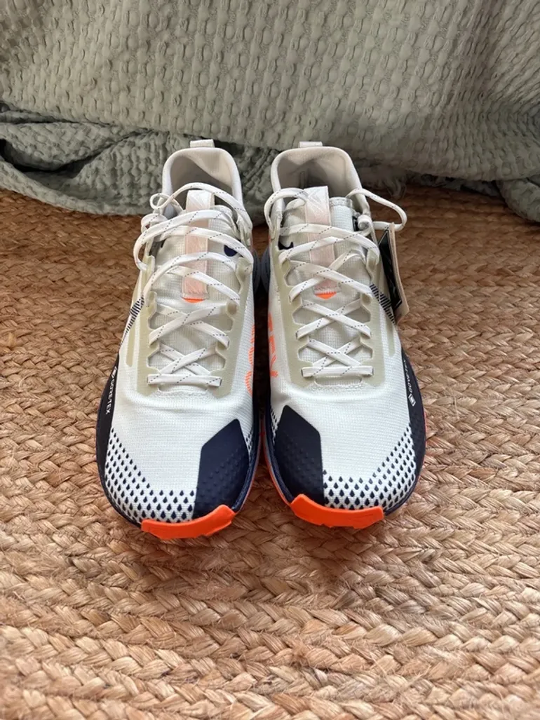 Pegasus Nike React Trail 4 GTX V2 bike usato — immagine 2 di 9