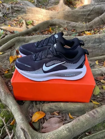 Brugt Nike Vomero 18 bike — billede 4 af 8