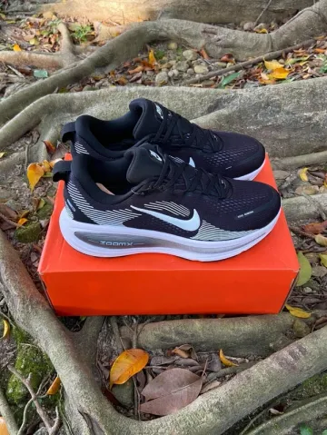 Brugt Nike Vomero 18 bike — billede 1 af 8
