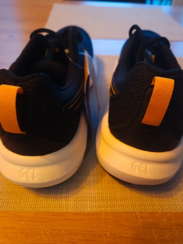 Asics Gel Contend 9 bike usato — immagine 4 di 4