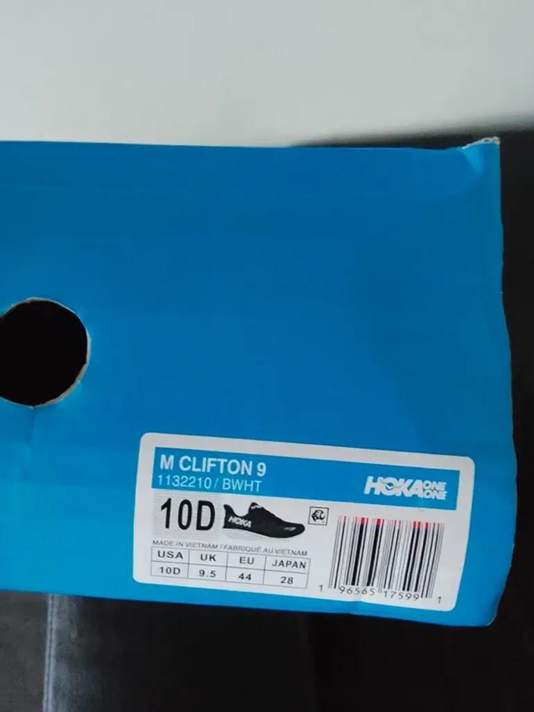 Used Hoka Running Shoes bike — image 4 of 6