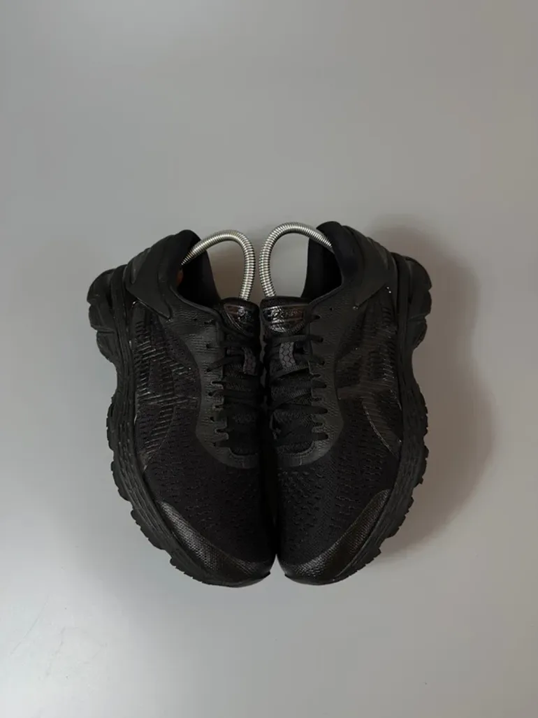 Used Asics Gel Kayano 25 bike — image 3 of 8