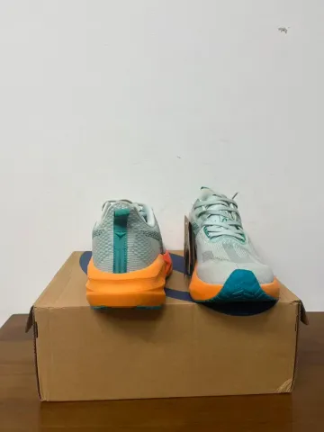 Used Asics Sneakers bike — image 4 of 6