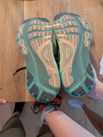 Used Asics Gel-Kayano 32 bike — image 3 of 4