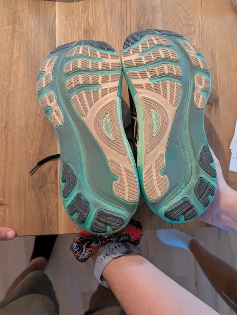 Used Asics Gel-Kayano 32 bike — image 3 of 4