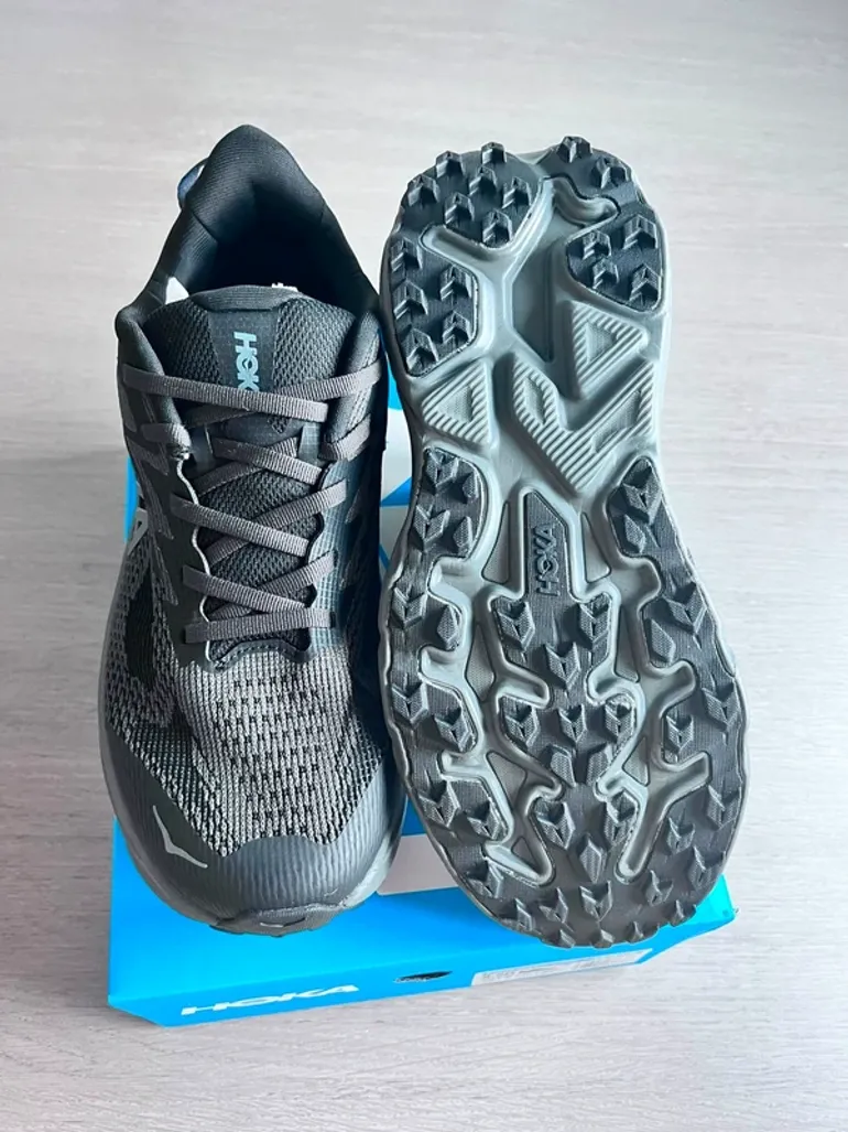Hoka Challenger 8 Wide bike usato — immagine 3 di 7