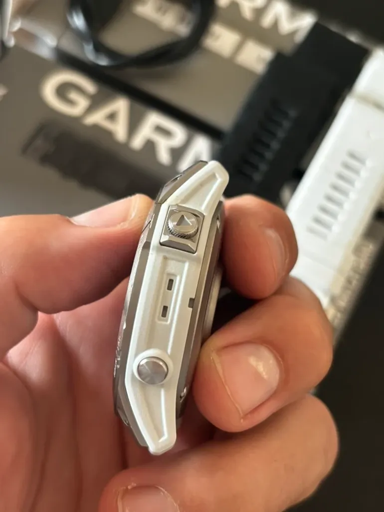 Garmin Epix Pro Gen 2 Sapphire Edition bike d'occasion — image 3 sur 7