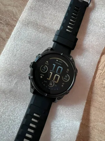 Used Garmin Fenix 8 bike — image 7 of 10