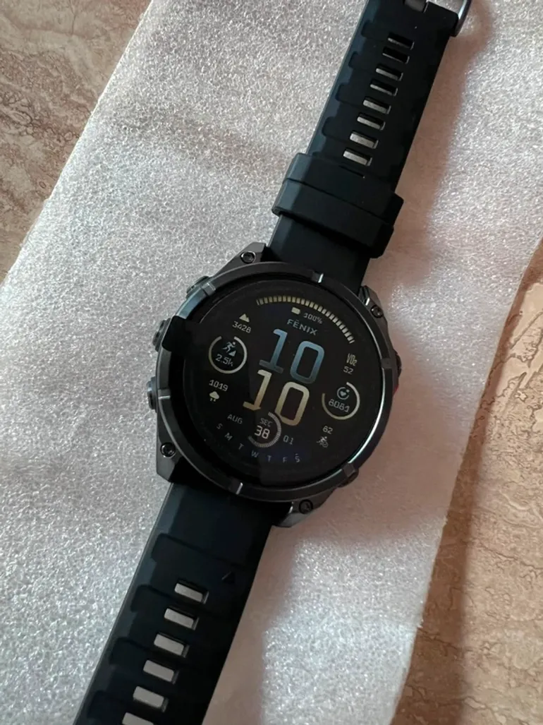 Used Garmin Fenix 8 bike — image 7 of 10