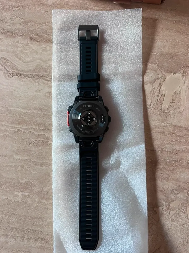 Used Garmin Fenix 8 bike — image 9 of 10