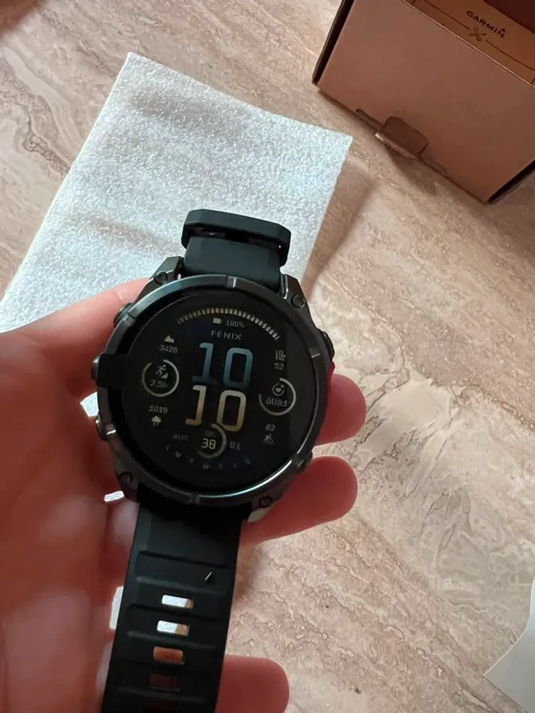 Used Garmin Fenix 8 bike — image 4 of 10