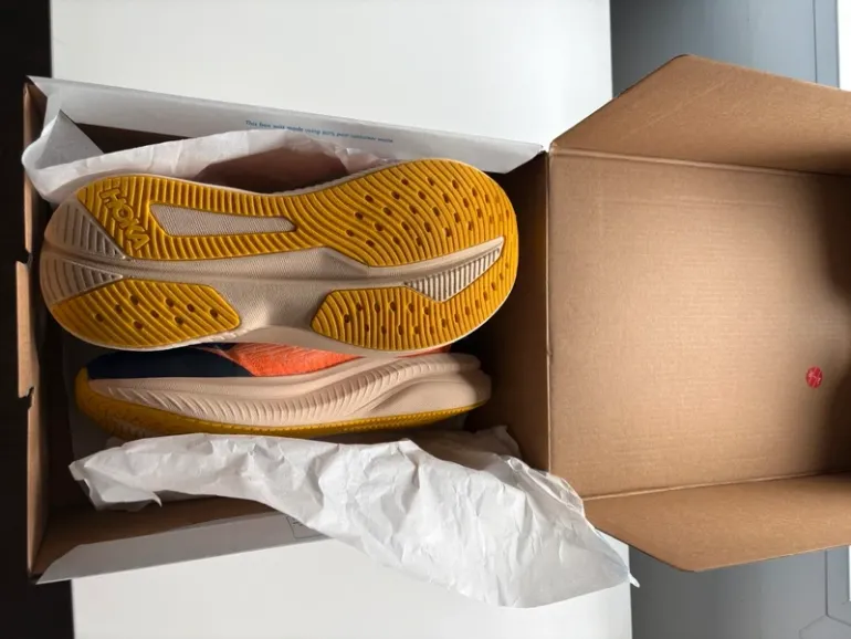 Gebrauchtes Garmin Hoka Running Shoes bike — Bild 3 von 5