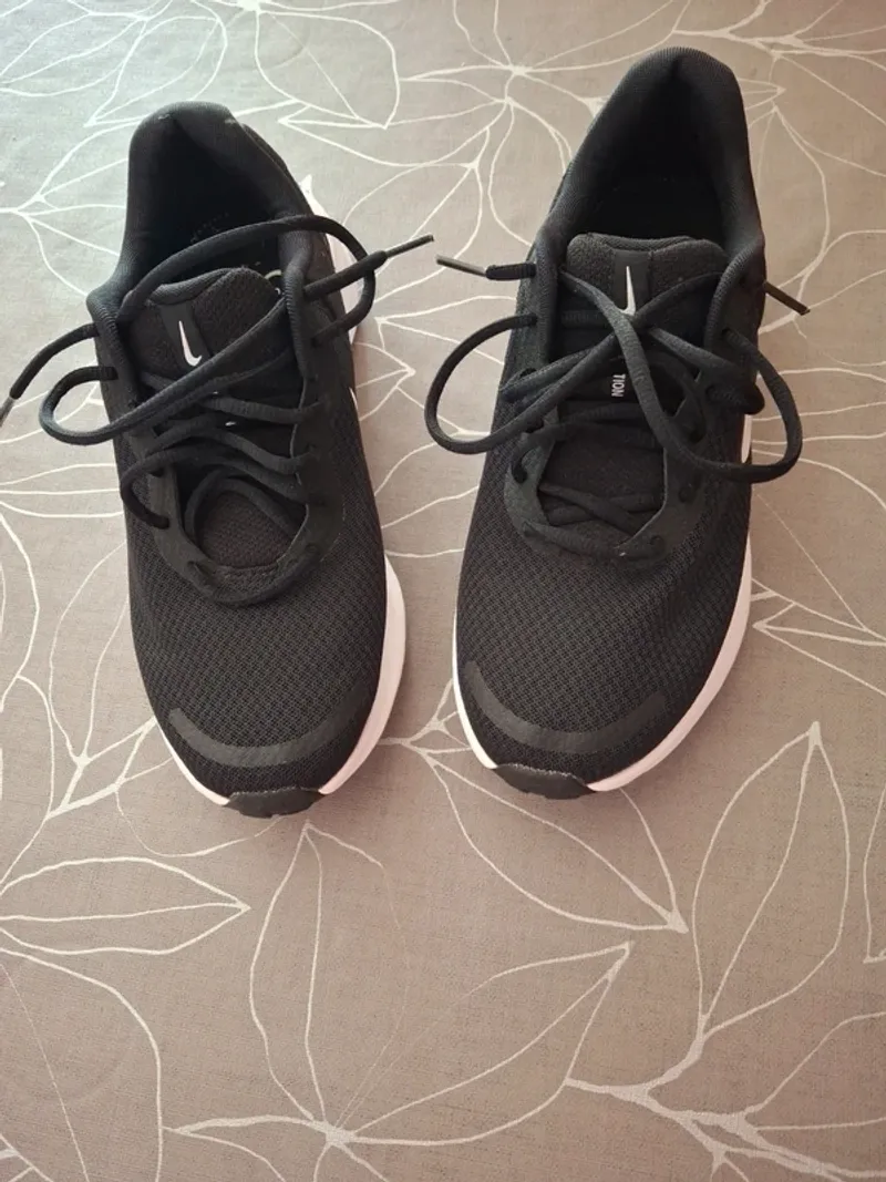 Used Nike Shoes Running Shoes