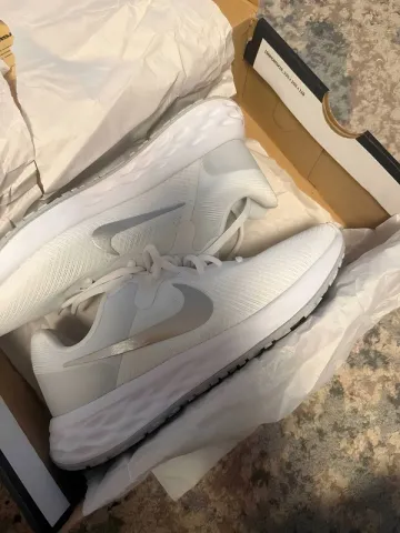 Nike Schuhe bike d'occasion — image 1 sur 4