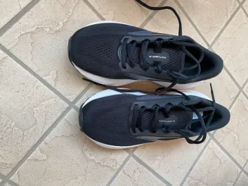 Tweedehands Brooks Running Shoes bike — afbeelding 2 van 7