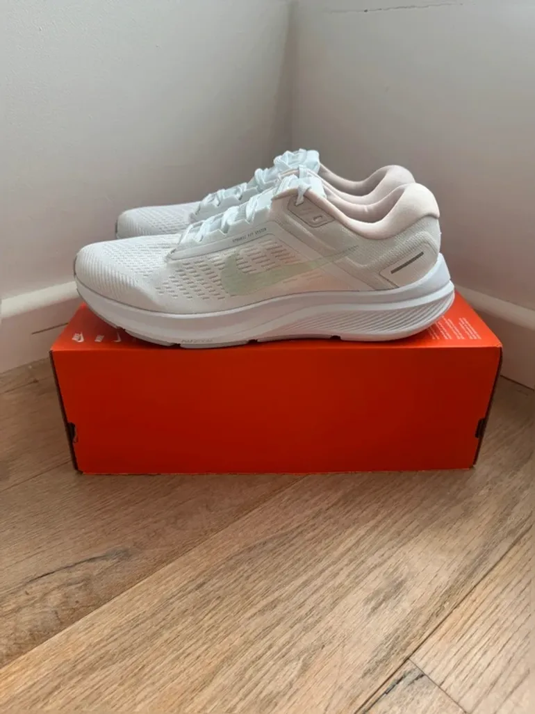 Gebrauchtes Nike Air Zoom Structure 24 bike — Bild 2 von 9