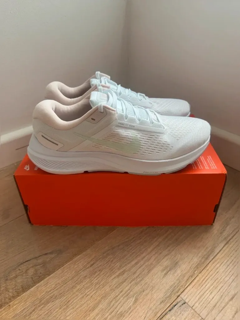 Gebrauchtes Nike Air Zoom Structure 24 bike — Bild 4 von 9