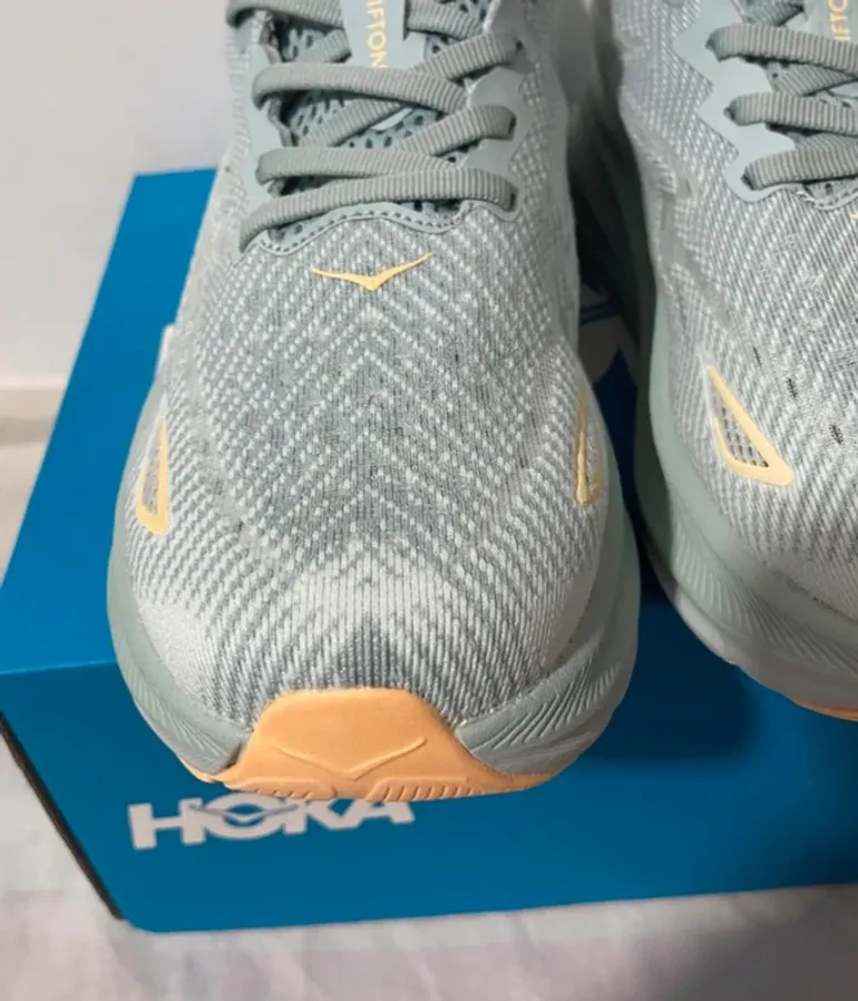 Used Hoka Clifton 9 bike — image 6 of 12