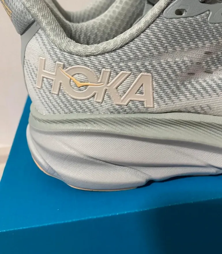 Used Hoka Clifton 9 bike — image 4 of 12
