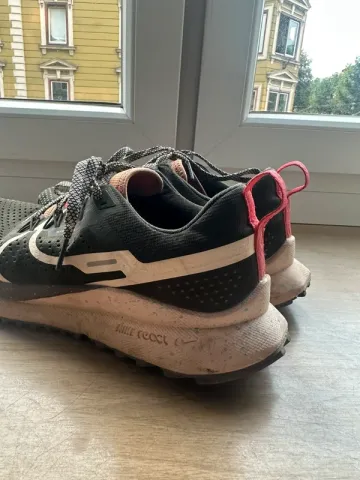 Używany Nike Laufschuhe bike — zdjęcie 4 z 4