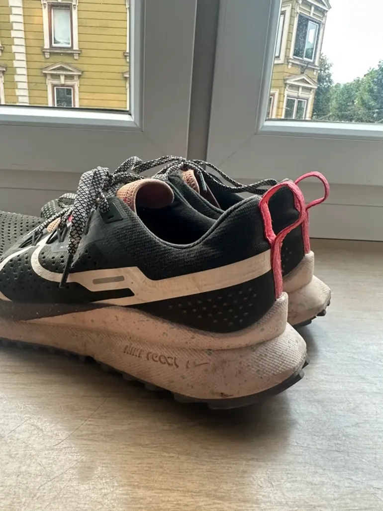 Używany Nike Laufschuhe bike — zdjęcie 4 z 4