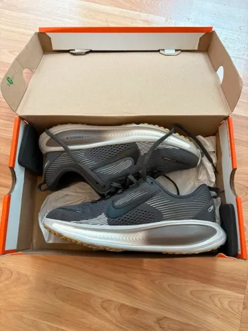 Gebrauchtes Nike Vomero 18 bike — Bild 1 von 10