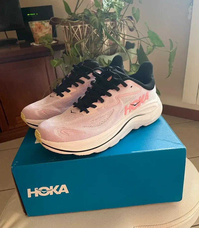 Gebrauchtes Hoka Clifton 10 Running Shoes